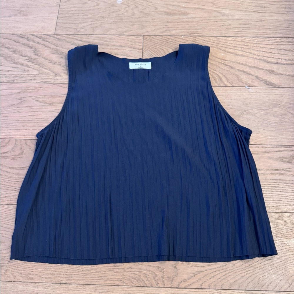 Aritzia navy pleated tank top
